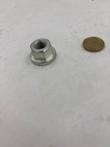 823772 - PRE-UNIT GEARBIOX ADJ SLEEVE NUT 1954/59